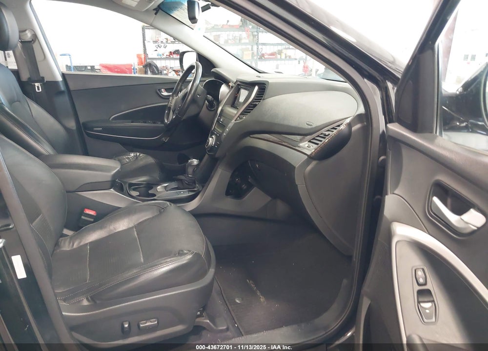 2013 HYUNDAI SANTA FE VIN: 5XYZUDLA6DG121560