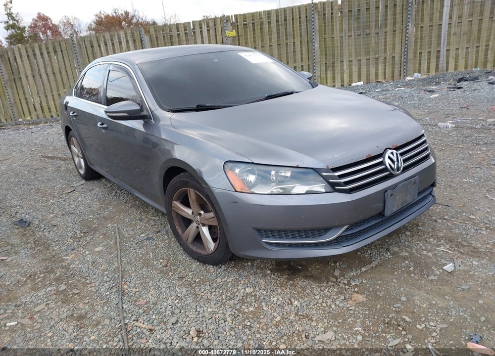 2012 VOLKSWAGEN PASSAT 2.5L SE VIN: 1VWBP7A35CC011985