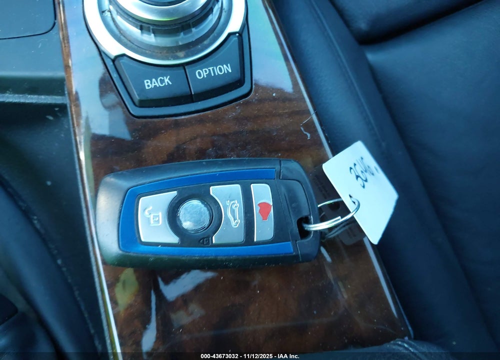 2013 BMW 3 SERIES VIN: WBA3A9C54DF475589