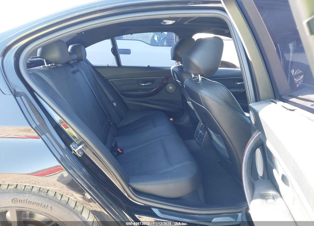2013 BMW 3 SERIES VIN: WBA3A9C54DF475589