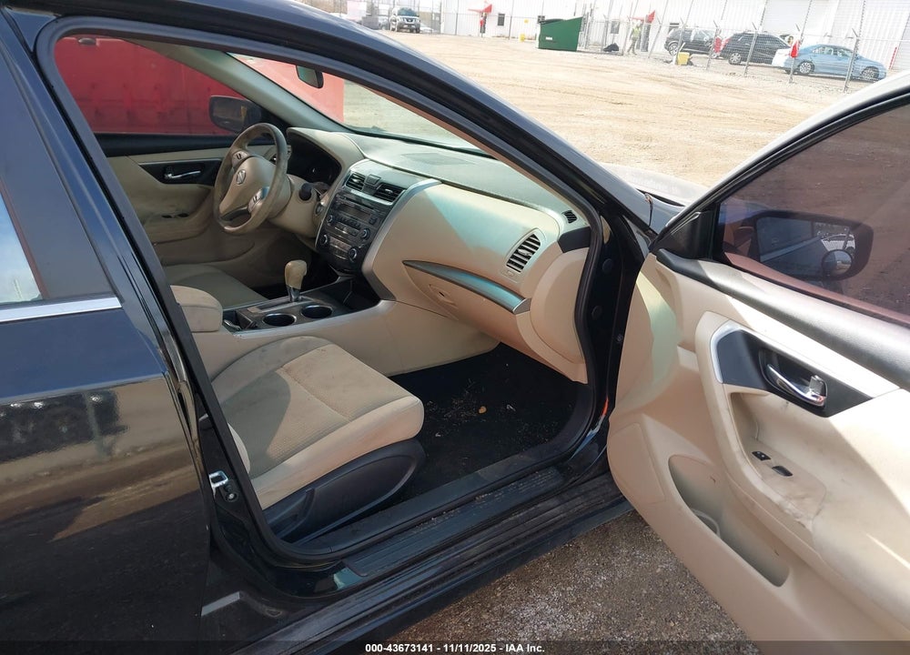 2015 NISSAN ALTIMA VIN: 1N4AL3AP5FN349052