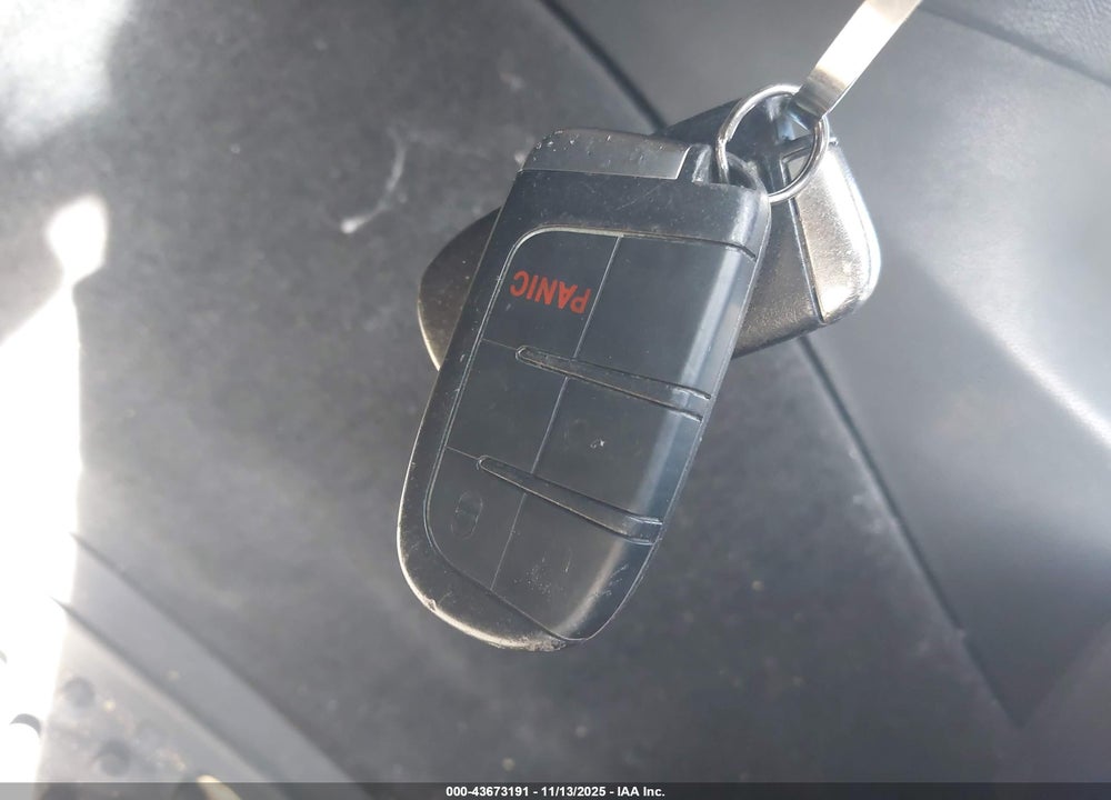 2012 CHRYSLER 300 VIN: 2C3CCAAG4CH261528