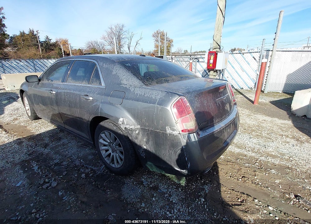 2012 CHRYSLER 300 VIN: 2C3CCAAG4CH261528