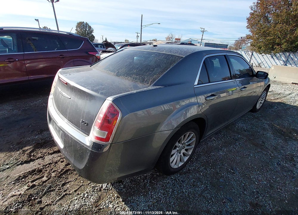 2012 CHRYSLER 300 VIN: 2C3CCAAG4CH261528