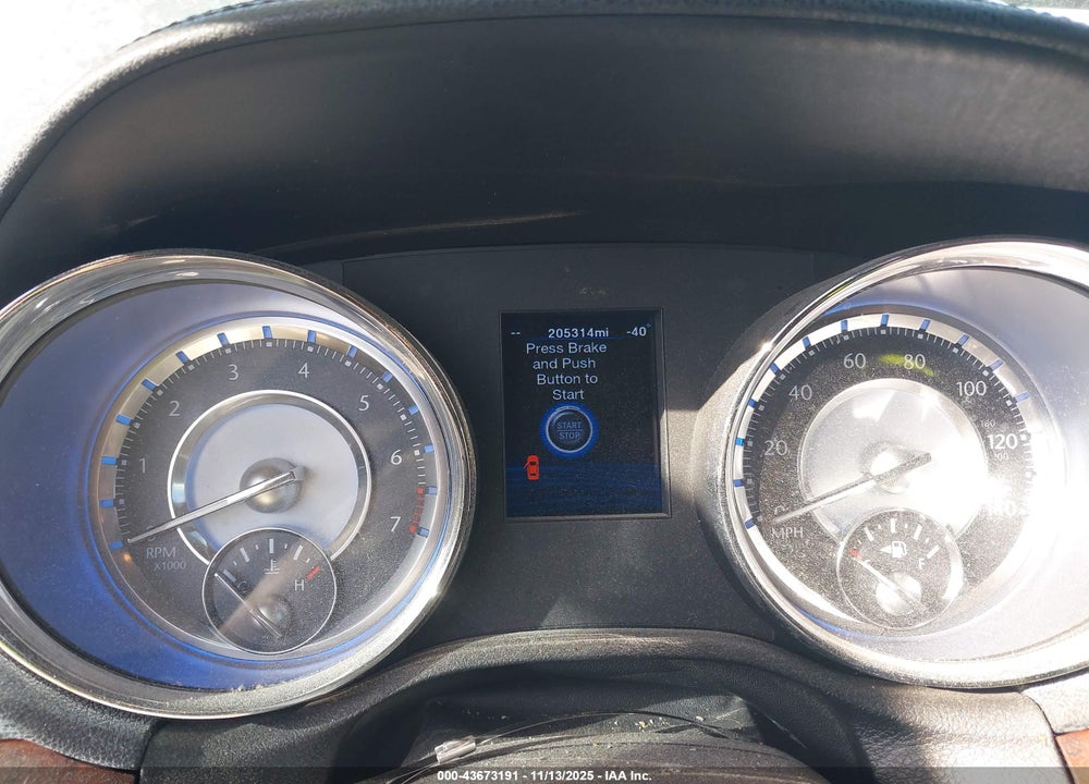 2012 CHRYSLER 300 VIN: 2C3CCAAG4CH261528