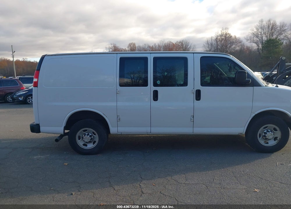 2017 CHEVROLET EXPRESS 2500 WORK VAN VIN: 1GCWGAFF6H1116784