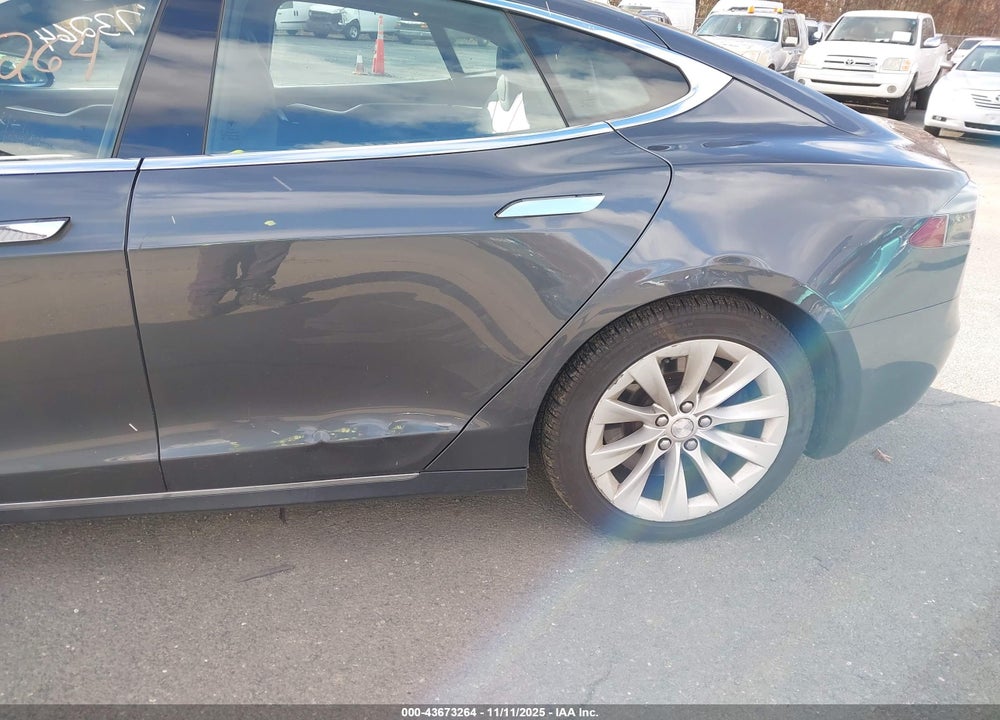 2016 TESLA MODEL S 60D/70D/75D/85D/90D VIN: 5YJSA1E23GF154185