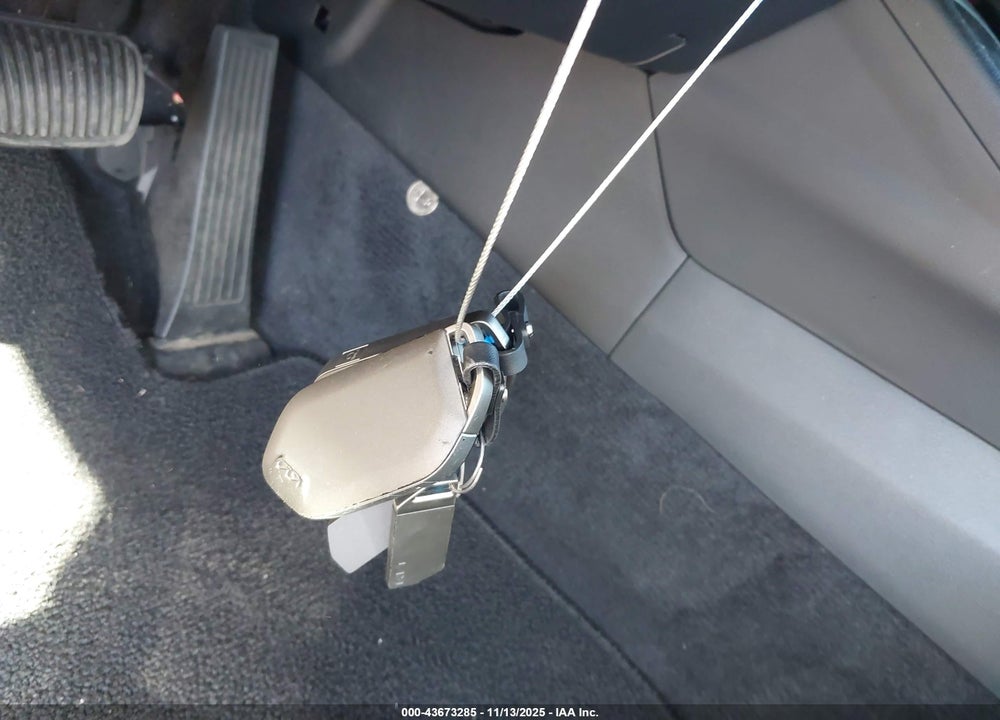 2025 KIA K5 VIN: KNAG64J7XS5291187