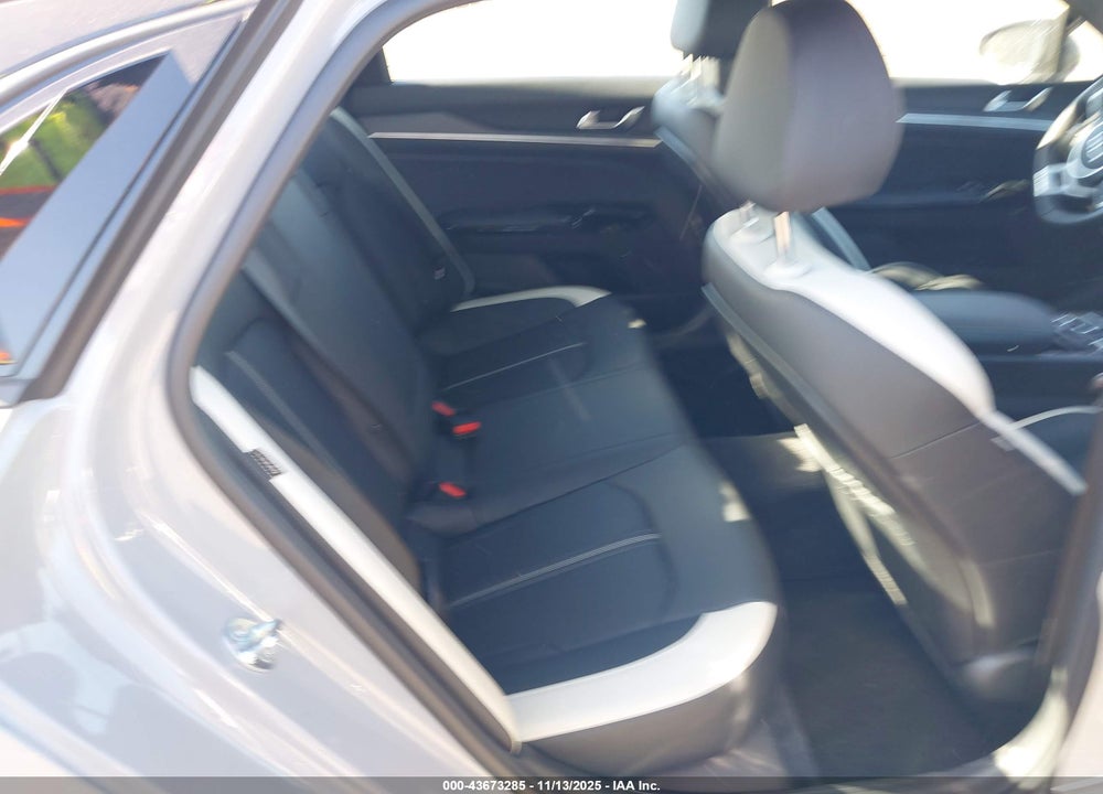 2025 KIA K5 VIN: KNAG64J7XS5291187