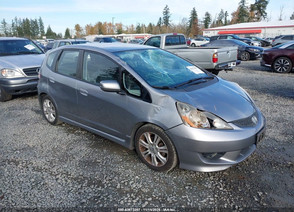 2009 HONDA FIT SPORT VIN: JHMGE884X9S001646
