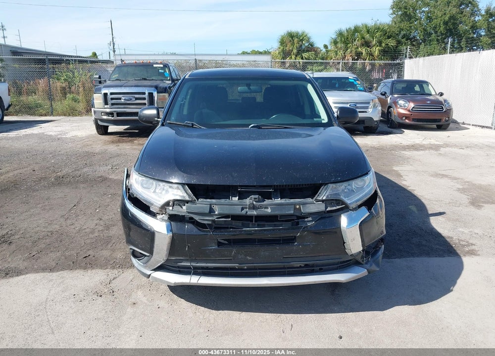 2017 MITSUBISHI OUTLANDER ES VIN: JA4AD2A34HZ014739