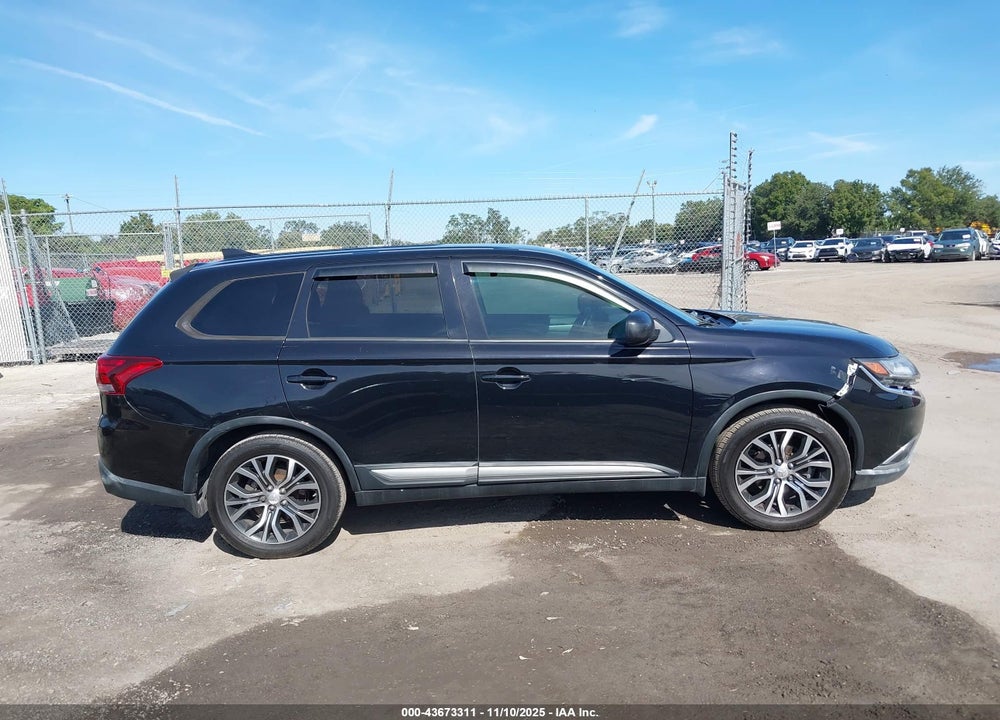 2017 MITSUBISHI OUTLANDER ES VIN: JA4AD2A34HZ014739