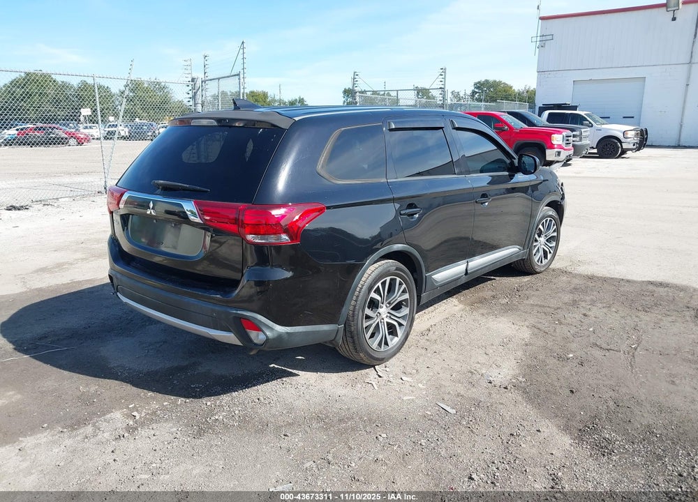 2017 MITSUBISHI OUTLANDER ES VIN: JA4AD2A34HZ014739