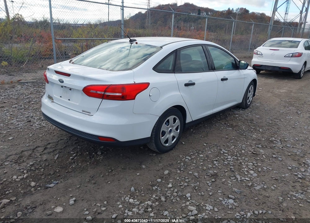 2015 FORD FOCUS S VIN: 1FADP3E2XFL362777