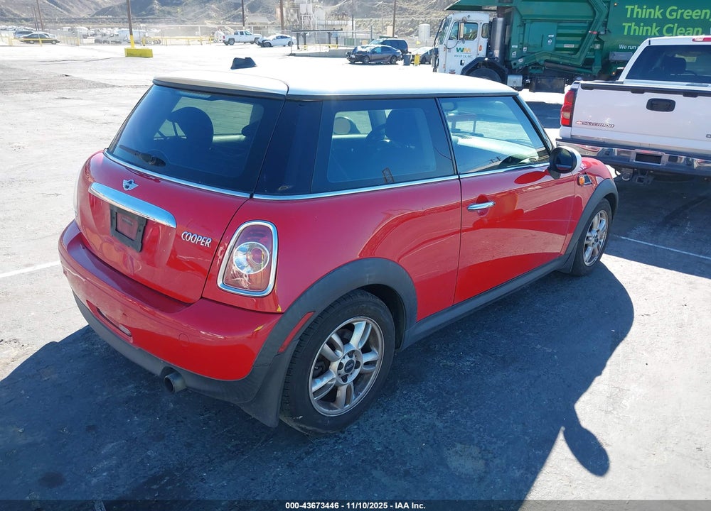 2013 MINI HARDTOP COOPER VIN: WMWSU3C58DT546830