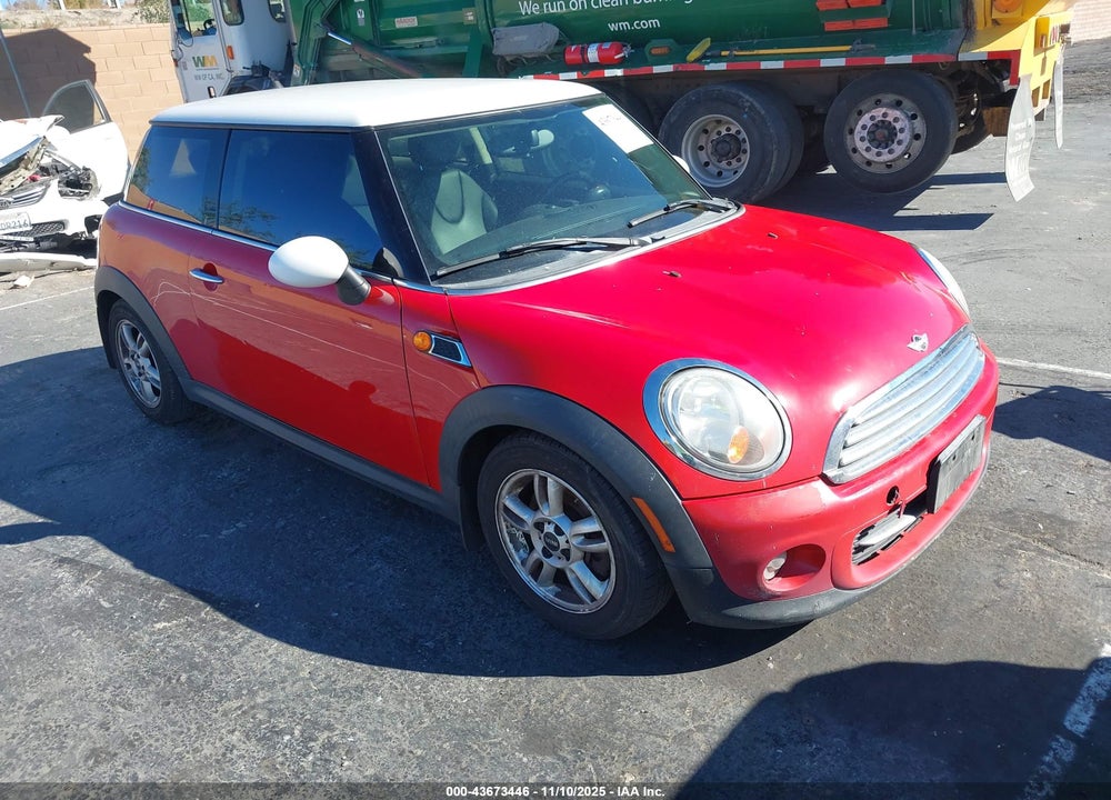 2013 MINI HARDTOP COOPER VIN: WMWSU3C58DT546830
