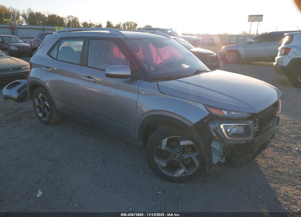 2023 HYUNDAI VENUE SEL VIN: KMHRC8A38PU242040