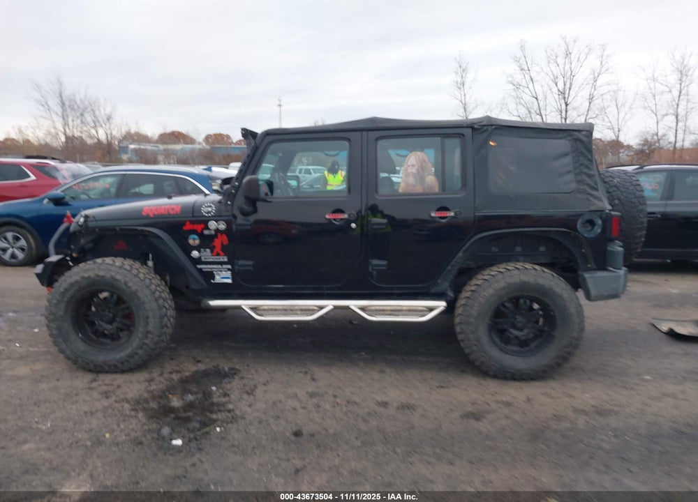 2012 JEEP WRANGLER UNLIMITED SPORT VIN: 1C4BJWDG8CL275182