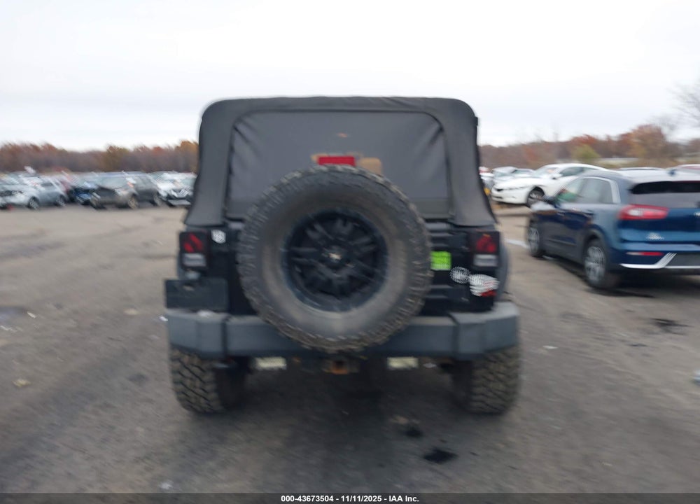 2012 JEEP WRANGLER UNLIMITED SPORT VIN: 1C4BJWDG8CL275182