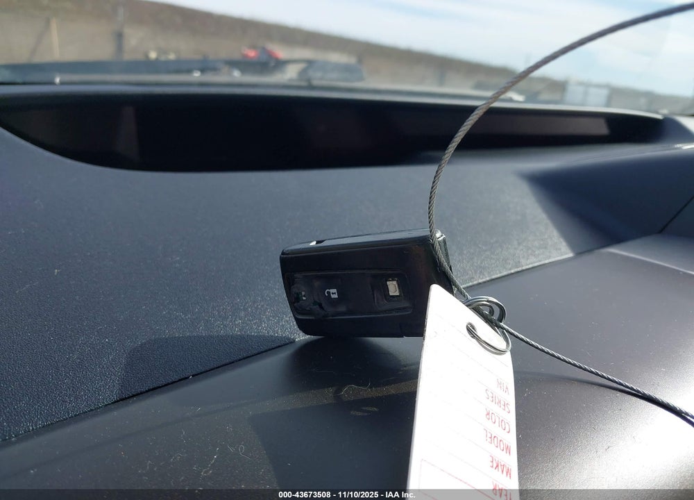 2005 TOYOTA PRIUS VIN: JTDKB20U153063647