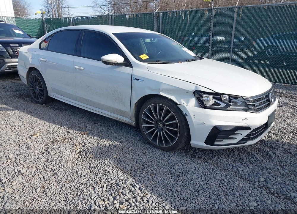 2018 VOLKSWAGEN PASSAT 2.0T R-LINE/2.0T S VIN: 1VWAA7A32JC026213