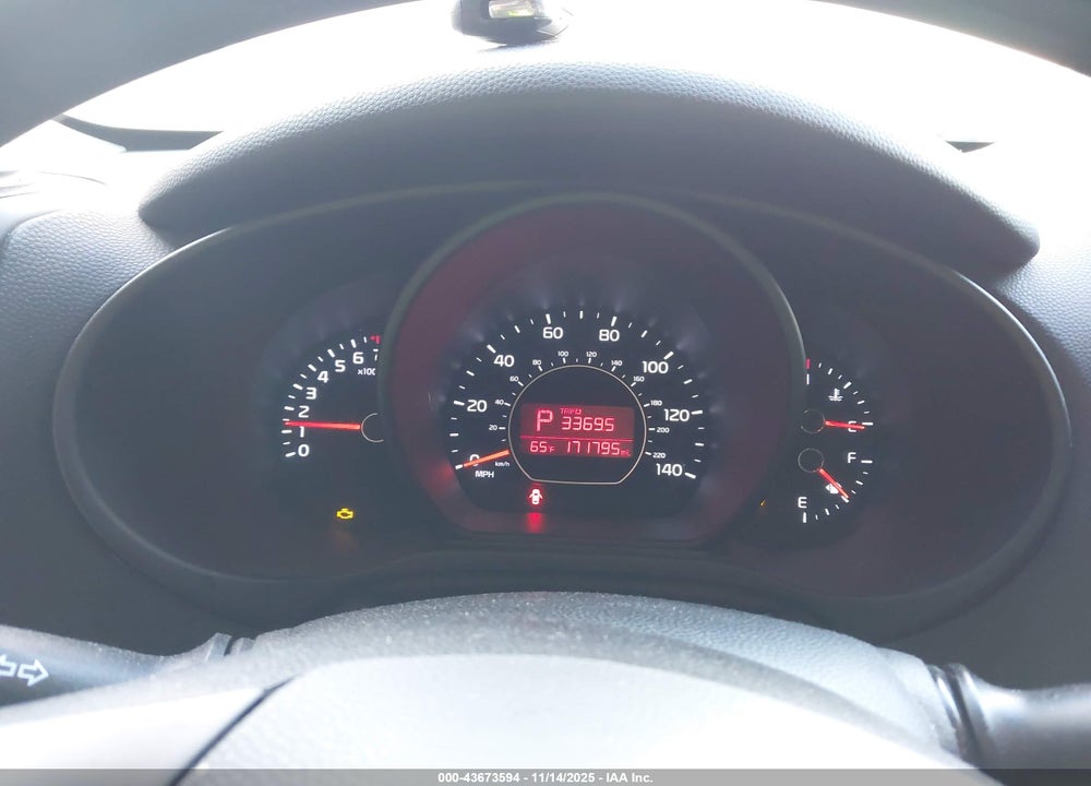2015 KIA SOUL VIN: KNDJN2A25F7166743