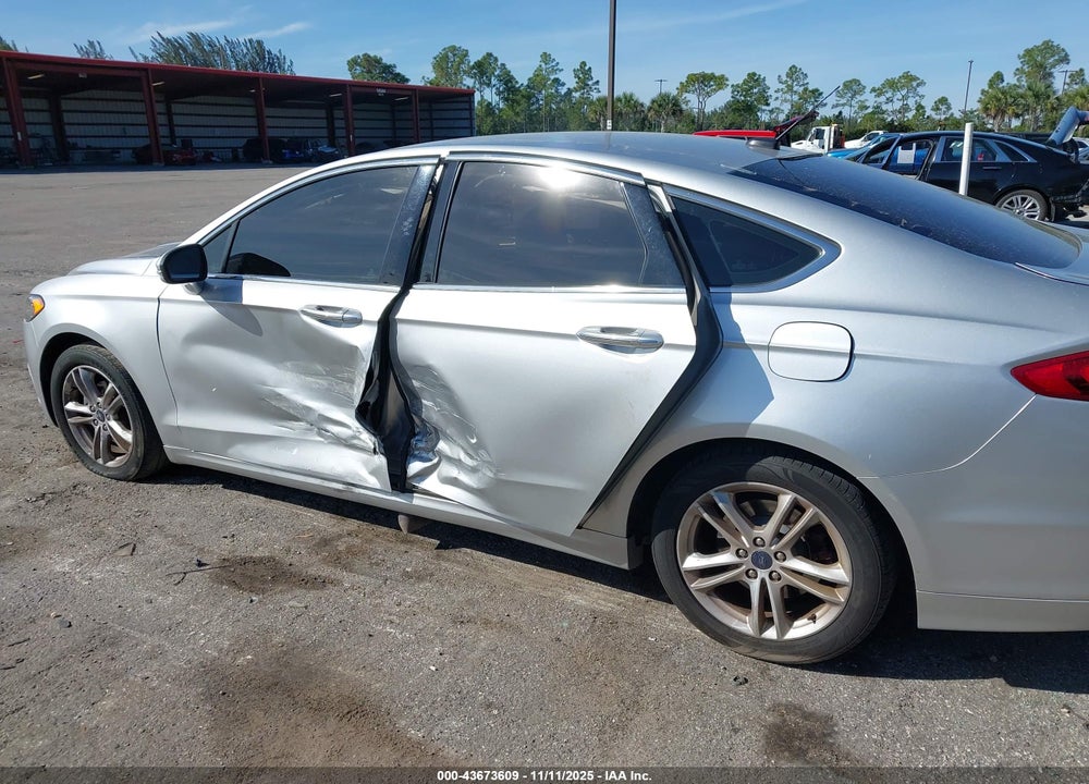 2018 FORD FUSION SE VIN: 3FA6P0HD0JR237298