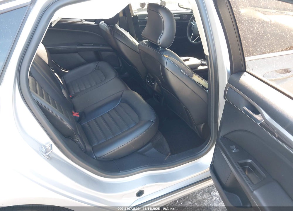 2018 FORD FUSION SE VIN: 3FA6P0HD0JR237298