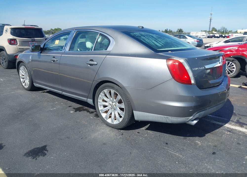 2011 LINCOLN MKS VIN: 1LNHL9DR2BG608986