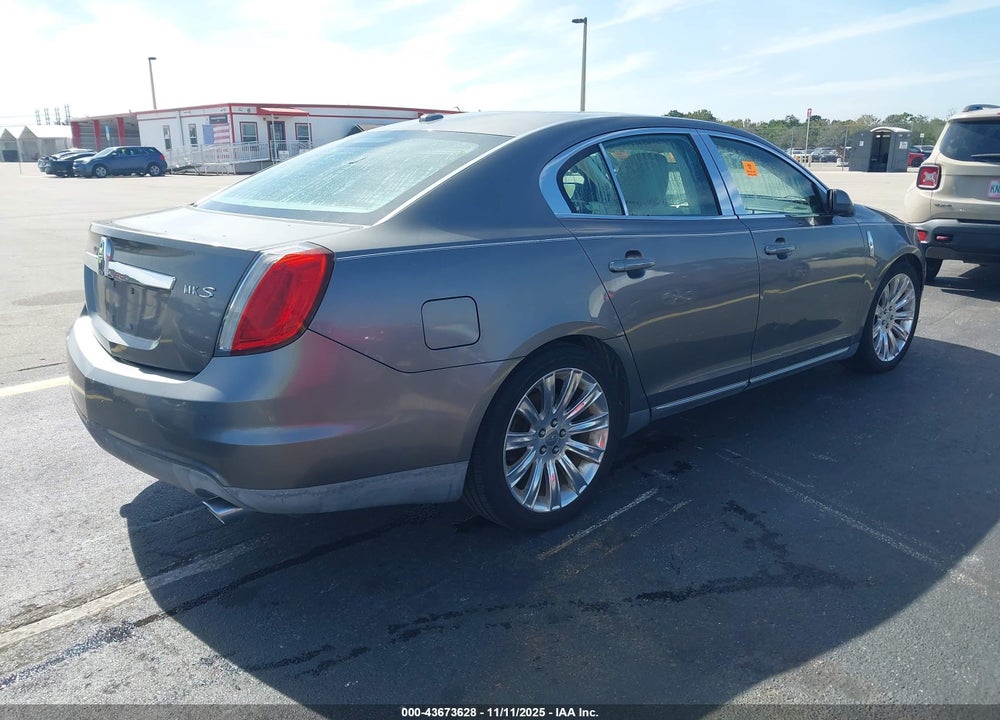 2011 LINCOLN MKS VIN: 1LNHL9DR2BG608986