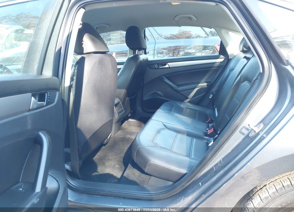 2015 VOLKSWAGEN PASSAT 1.8T LIMITED EDITION VIN: 1VWAT7A39FC111714