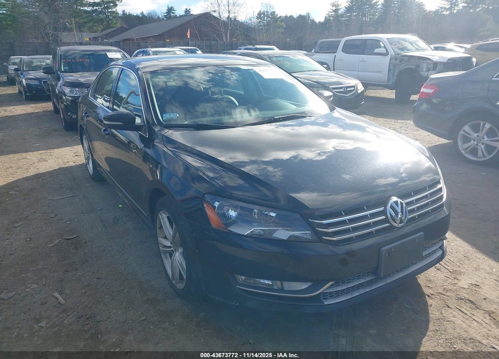 2014 VOLKSWAGEN PASSAT 1.8T SEL PREMIUM VIN: 1VWCT7A34EC012015