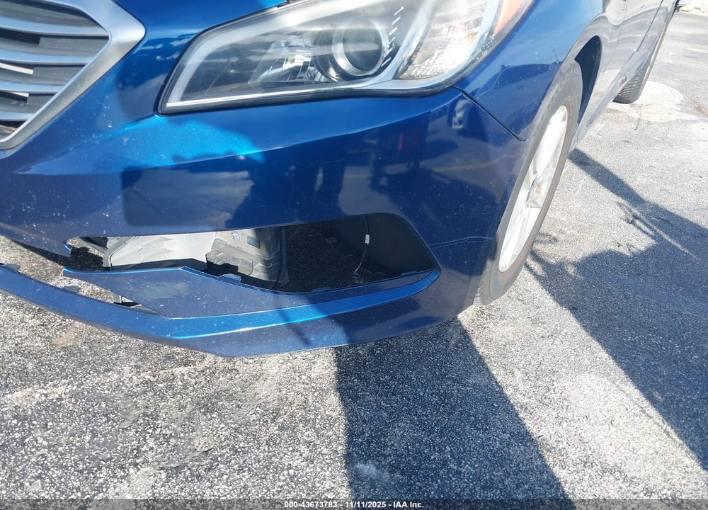 2015 HYUNDAI SONATA SE VIN: 5NPE24AF2FH242679