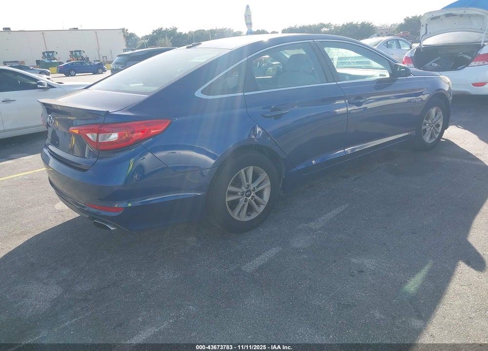 2015 HYUNDAI SONATA SE VIN: 5NPE24AF2FH242679