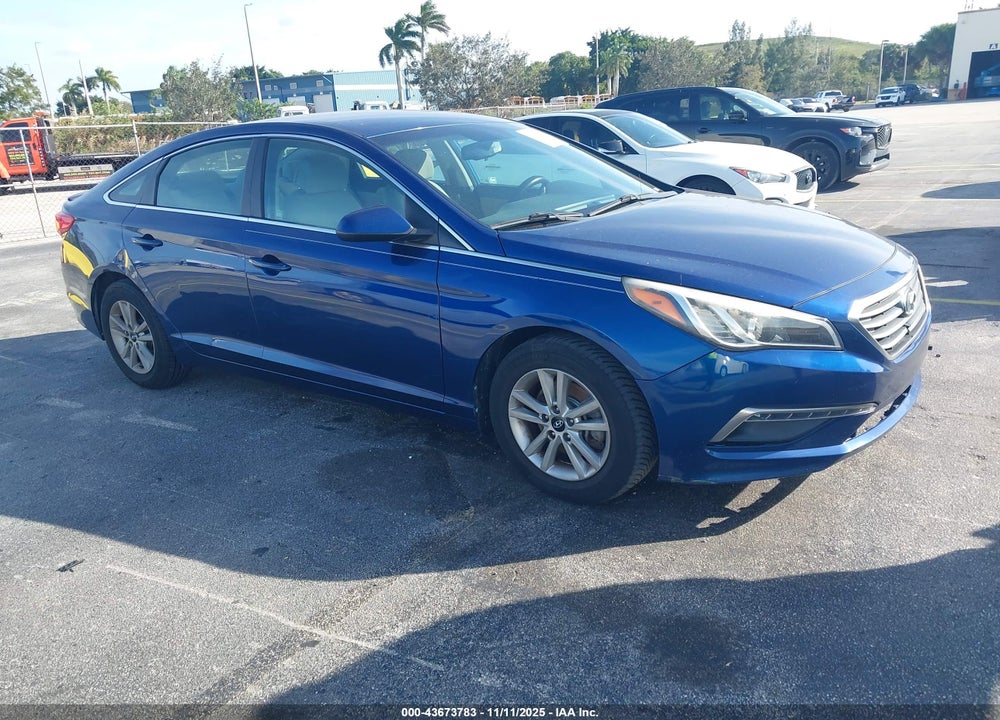 2015 HYUNDAI SONATA SE VIN: 5NPE24AF2FH242679