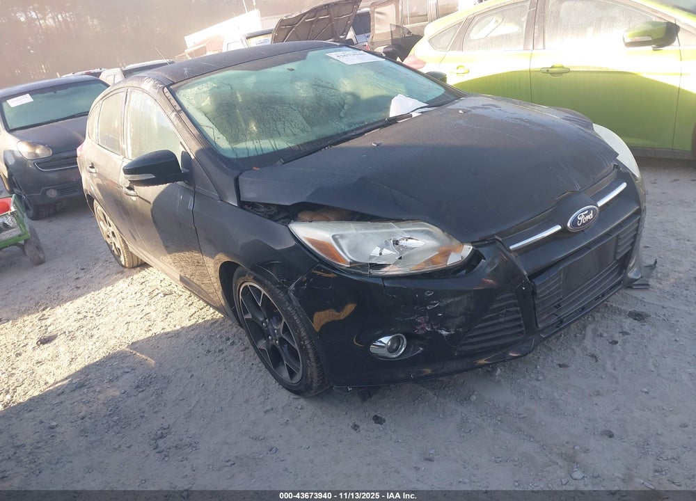 2014 FORD FOCUS SE VIN: 1FADP3K21EL104036