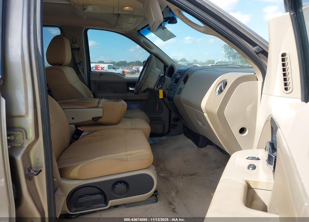 2004 FORD F-150 XLT VIN: 1FTRW12W04KC80607