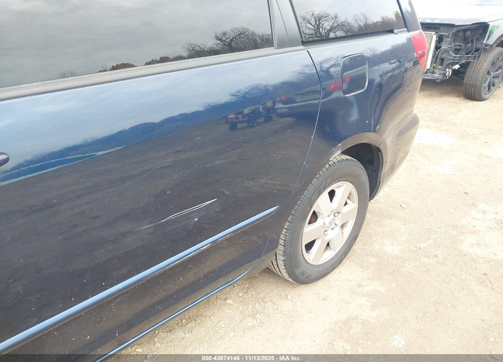 2005 TOYOTA SIENNA LE VIN: 5TDZA23C85S352799