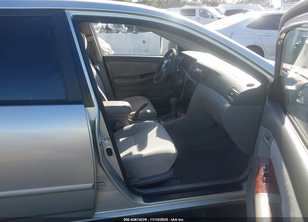 2003 TOYOTA COROLLA LE VIN: JTDBR32E130047650