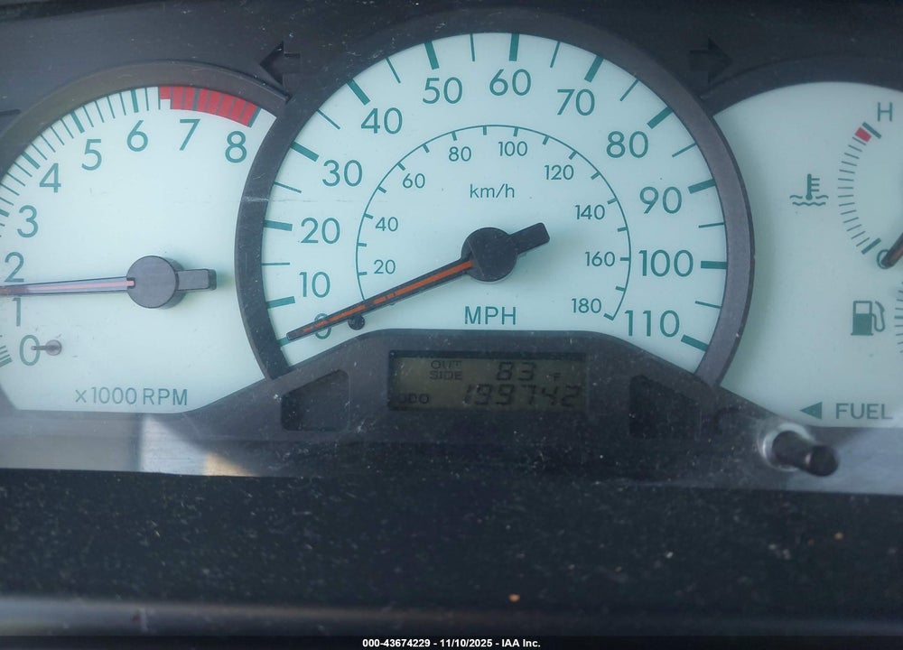 2003 TOYOTA COROLLA LE VIN: JTDBR32E130047650