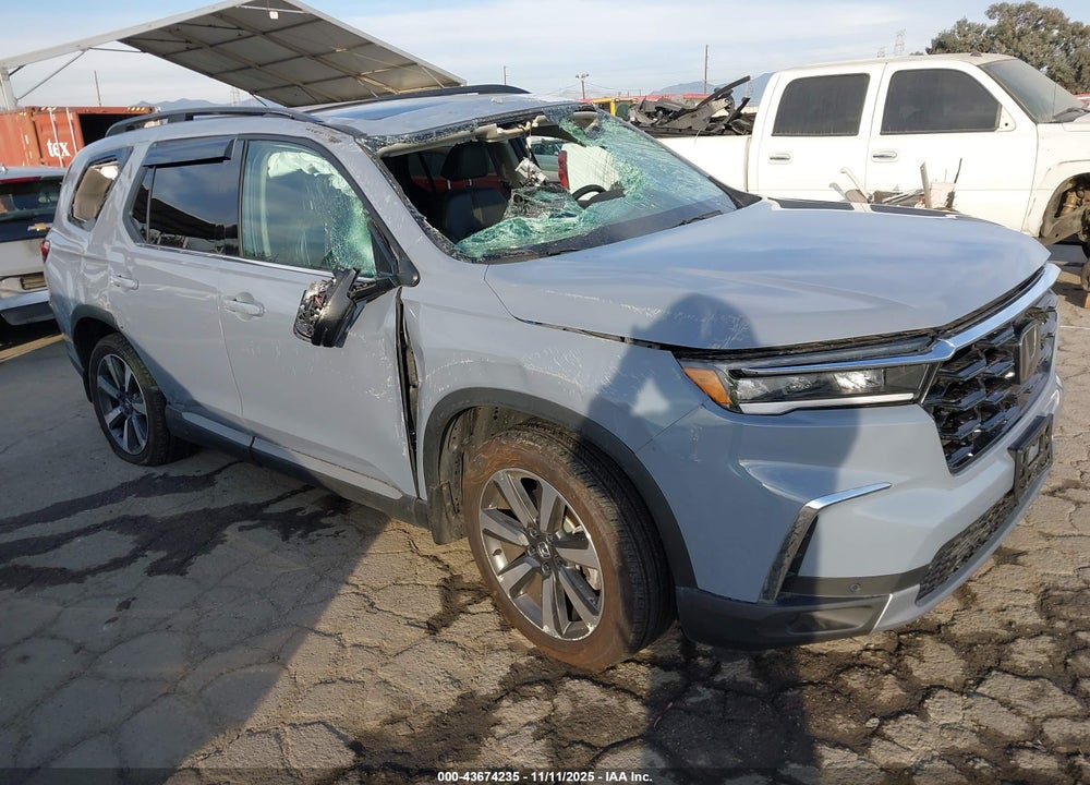 2025 HONDA PILOT TOURING VIN: 5FNYG2H72SB023408