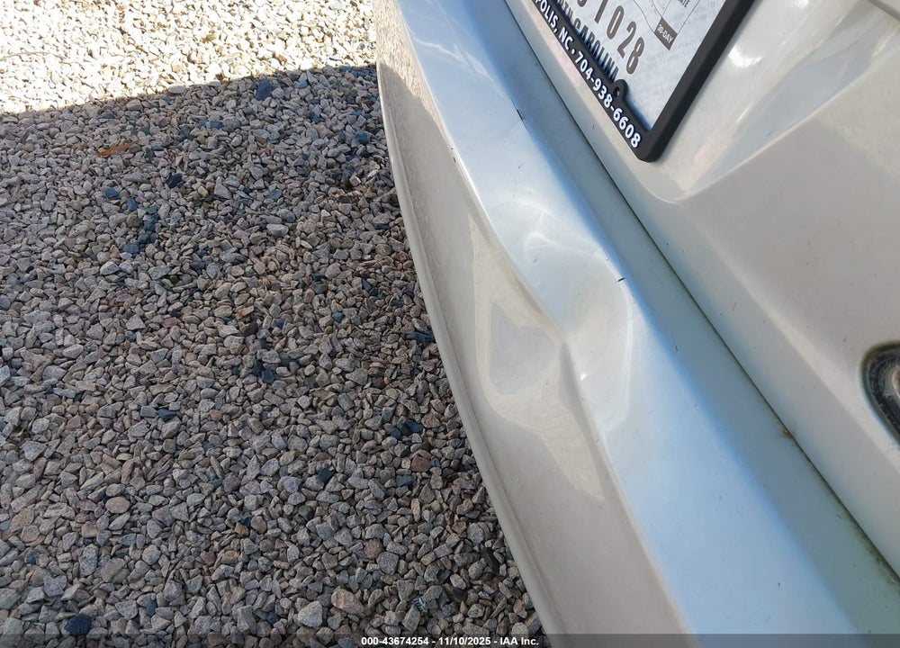 2003 LEXUS ES 300 VIN: JTHBF30G035038498