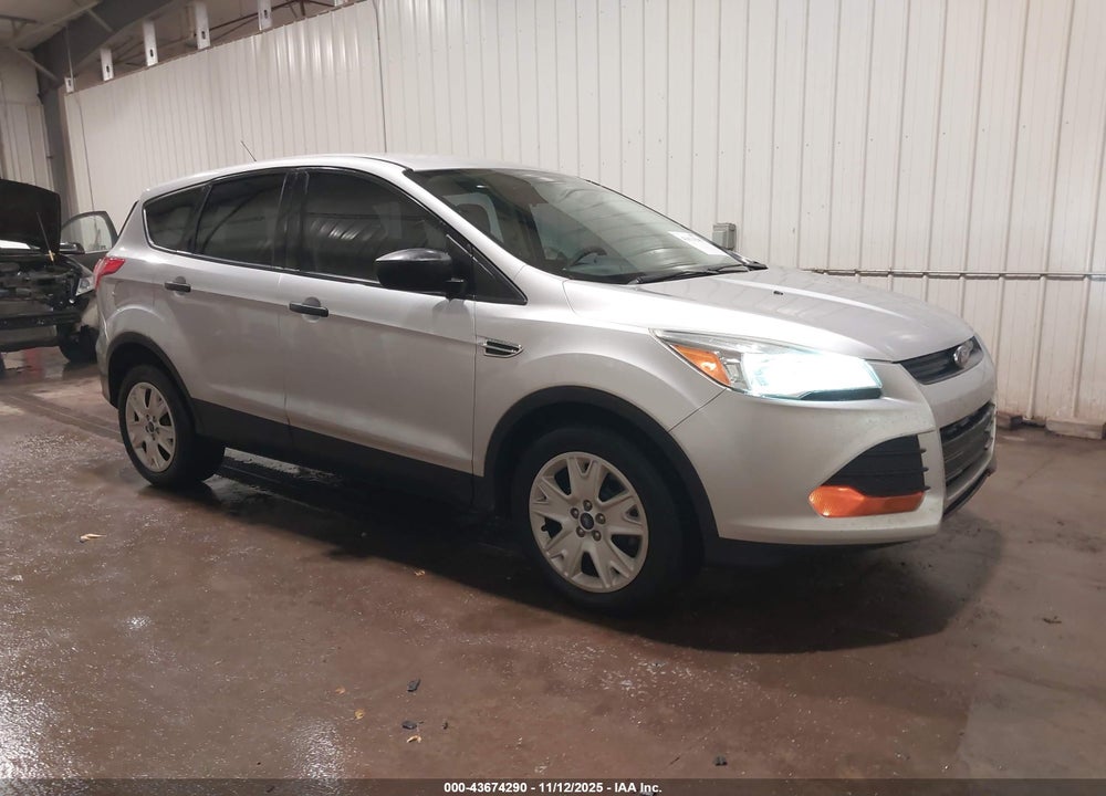 2015 FORD ESCAPE S VIN: 1FMCU0F76FUC65881