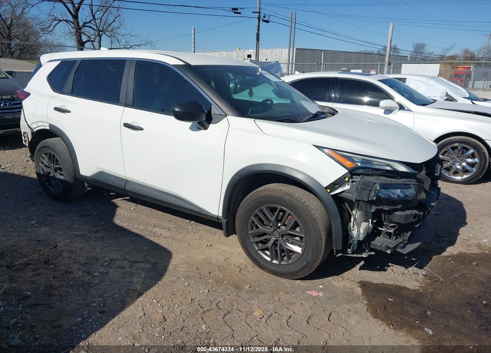 2021 NISSAN ROGUE S FWD VIN: 5N1AT3AA0MC828070