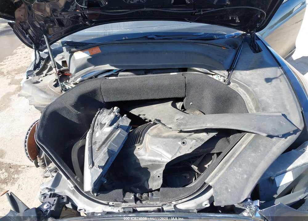 2014 TESLA MODEL S P85 VIN: 5YJSA1H15EFP43884