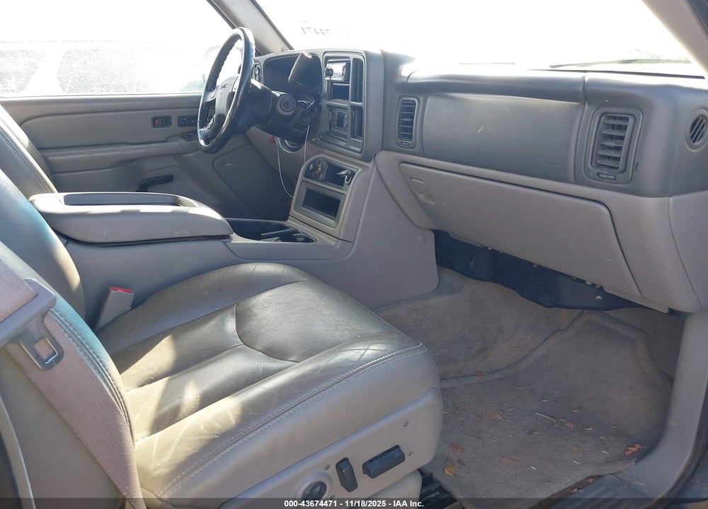 2005 GMC YUKON XL 1500 SLT VIN: 1GKFK16Z35J152943