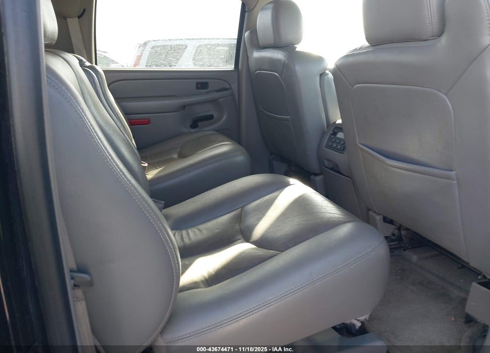 2005 GMC YUKON XL 1500 SLT VIN: 1GKFK16Z35J152943