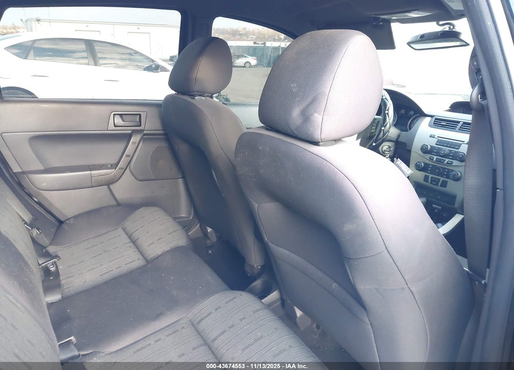 2010 FORD FOCUS SE VIN: 1FAHP3FN9AW285210