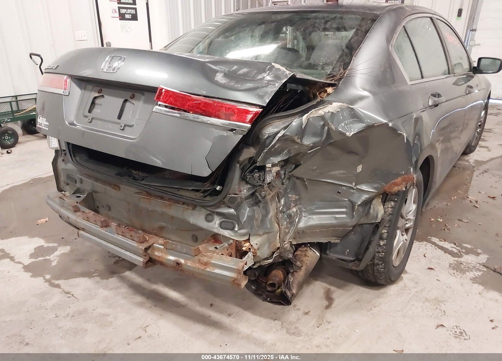2011 HONDA ACCORD 2.4 LX-P VIN: 1HGCP2F42BA001941