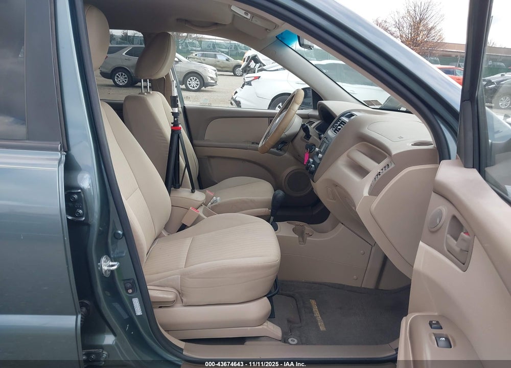 2009 KIA SPORTAGE LX VIN: KNDJF724997599402